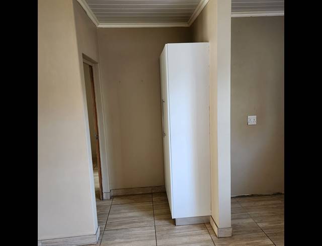 1 bed property to rent in GREENFIELDS